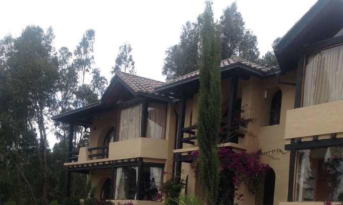 Cotacachi Condo | Beautiful condo overlooking city of Cotacachi