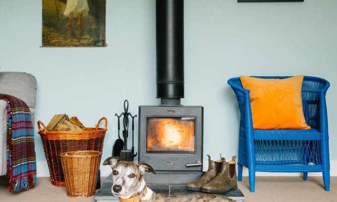 Stonehaven House | Beautiful converted countryside two-bedroom house blending rustic charm with modern comfort. Sleeps 4 with a wood fired hot tub.