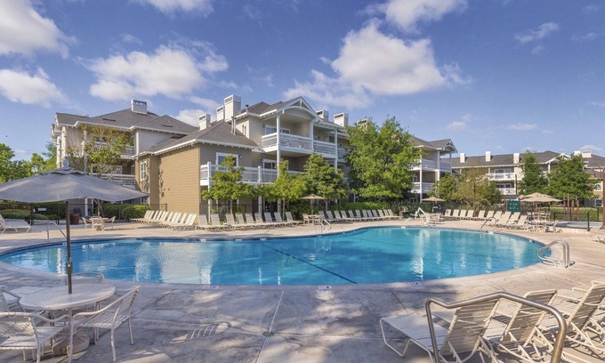 Windsor Resort | Beautiful country and wineries!