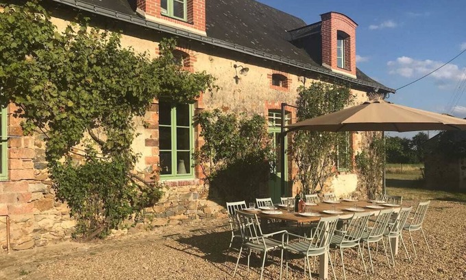 Montguillon House | Beautiful country house with swimming pool in the Loire Valley