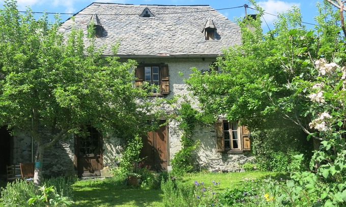 Orgibet Cottage | Beautiful country house in the heart of the Pyrenees Ariegoises Regional Nature Park