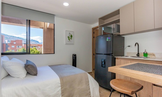 La America Apartment | Beautiful & Cozy LOFT, in Calasanz, 1 Person.