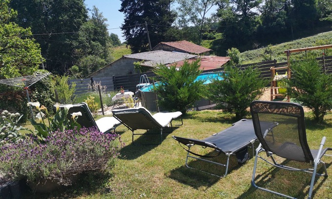 Saint-Jory-de-Chalais House | Beautiful detached 2 bedroom farmhouse