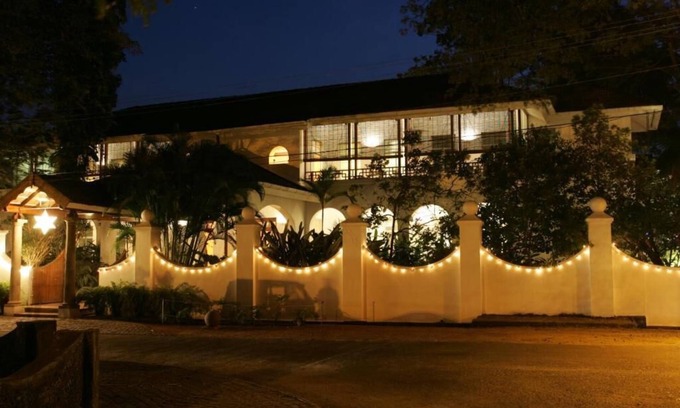 Fort Kochi Apartment | Beautiful deluxe double or twin room at Malabar House