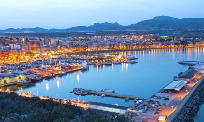 Mazarron Villa | Beautiful Detached Villa with Private Pool and Jacuzzi