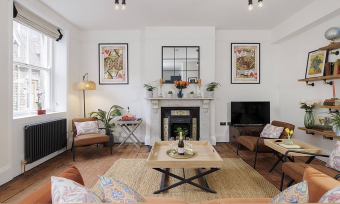 Cirencester Cottage | Beautiful dog friendly holiday apartment - Bakers Flat