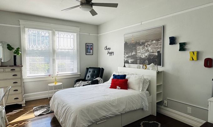 Midtown Apartment | Beautiful Extended Stay Professional/Travel Nurse Studio - Midtown