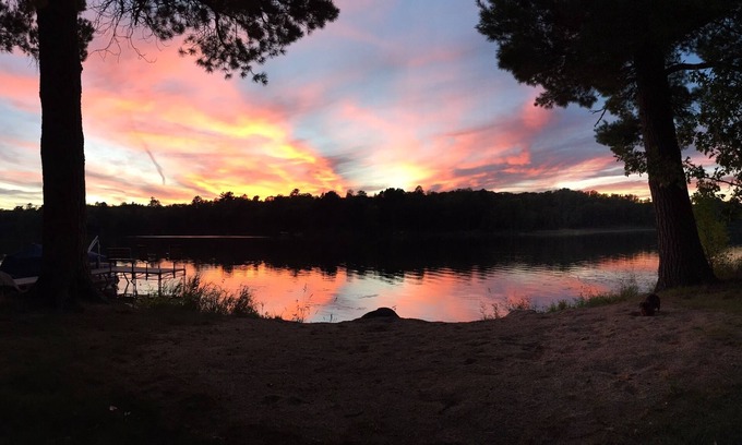 Backus Cabin | Beautiful Family-Friendly Cabin with Up North Appeal!