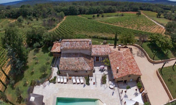Cotignac Villa | Beautiful farmhouse in the heart of Provence with pool, surrounded by vineyards