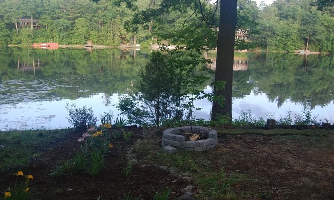 Copake House | Beautiful Getaway - Right on the Lake-Close to Skiing