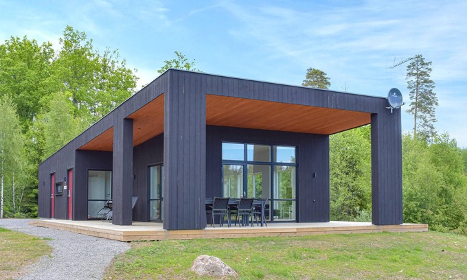 Holmsjo House | Beautiful home in Holmsjö with sauna