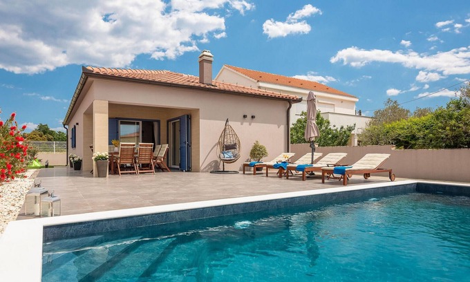 Nin House | Beautiful home in Nin