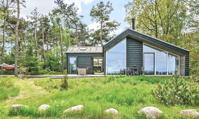 Ørsted House | Beautiful home in ørsted with sauna