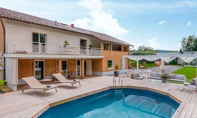 Sparsor House | Beautiful home in Sparsör