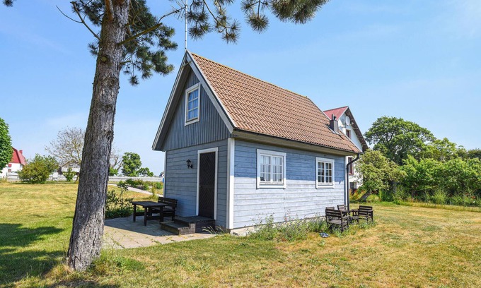 Nar House | Beautiful home in Stånga with kitchen