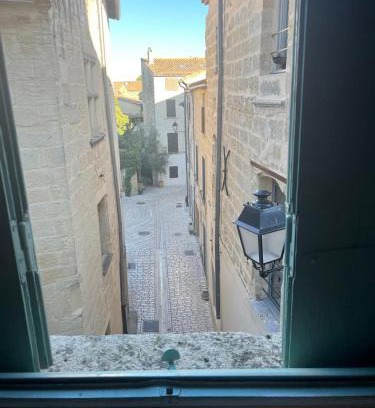 Uzes Cabin | Beautiful home in the historic Center of Uzes