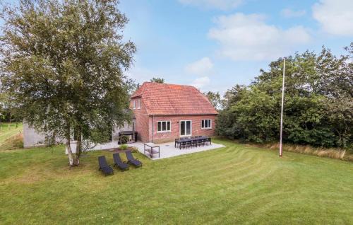 Varde Municipality House | Beautiful Home In Varde With Kitchen