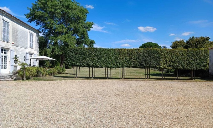 Bourg-Charente House | Beautiful house with swimming pool on the banks of the Charente river