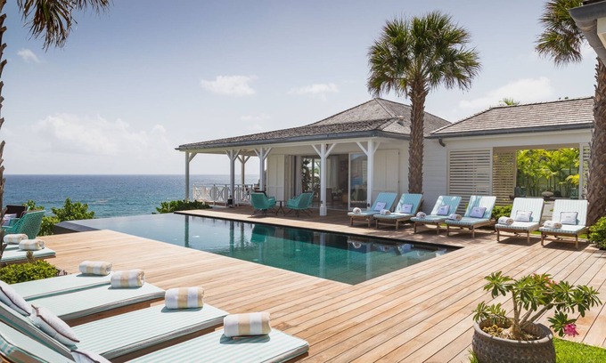 La Grande Montagne Villa | Beautiful Il Faro Luxury villa