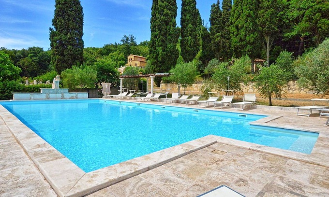 Monteverdi Marittimo Apartment | Beautiful apartment for 8 people with pool