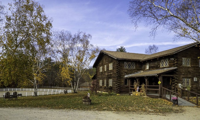 Temple Cabin | Beautiful Log Cabin Lodge - Great for Groups!