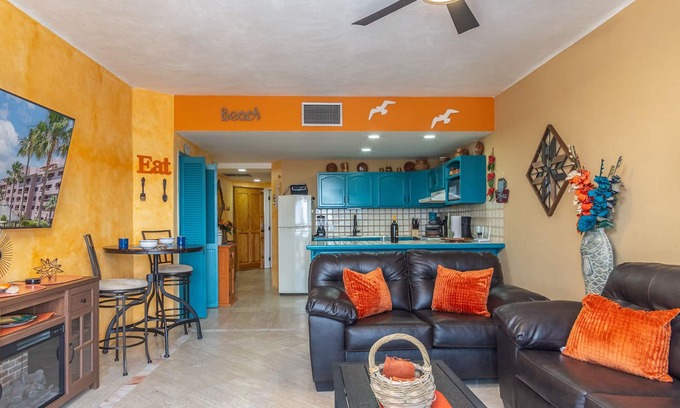 Bella Vista Condo | Beautiful Marina Pinacate 414 Pool and Ocean View