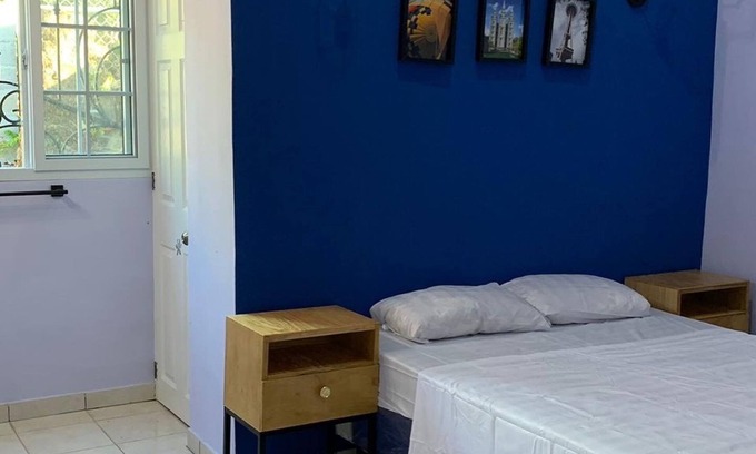 Nueva Concepcion House | Beautiful Modern house in small village.