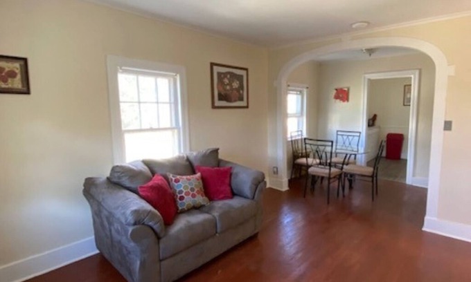 Gloversville Apartment | BEAUTIFUL NEWLY FURNISHED & Updated Apartment! Calling TRAVEL NURSES & MEDS!