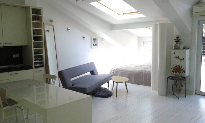 Vitosha District Apartment | Beautiful open-space apartment by Vitosha Mountain