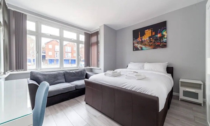 South Norwood House | Beautiful refurbished 4 Bedrooms