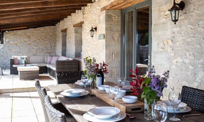 Bourlens Cottage | Beautiful south facing cottage sleeping up to seven