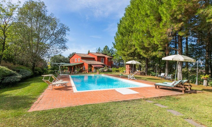 Fucecchio Villa | Beautiful villa for 4 people with WIFI, private pool and TV