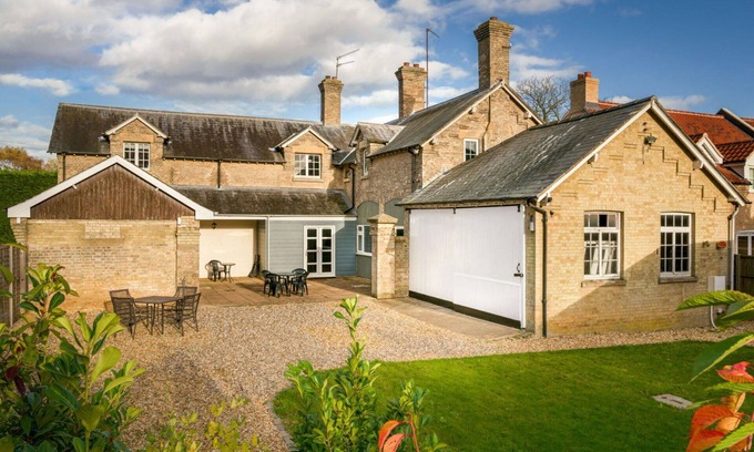 Tilney Fen End House | Beautiful villa for 11 people with WIFI and TV