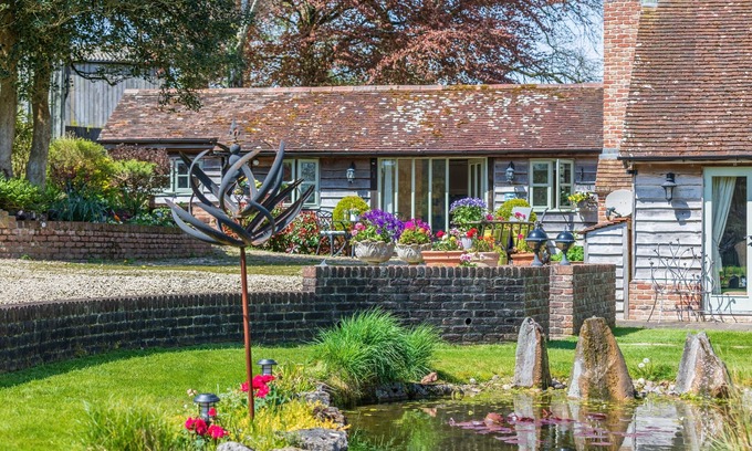 Frampton Cottage | Beautifully appointed west Dorset Cottage With Open Parkland Views