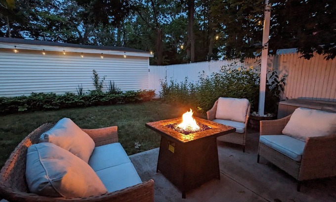 Islip Terrace Apartment | Beautifully decorated1BR Apartment - Full Kitchen, Private Backyard & Fire Pit!