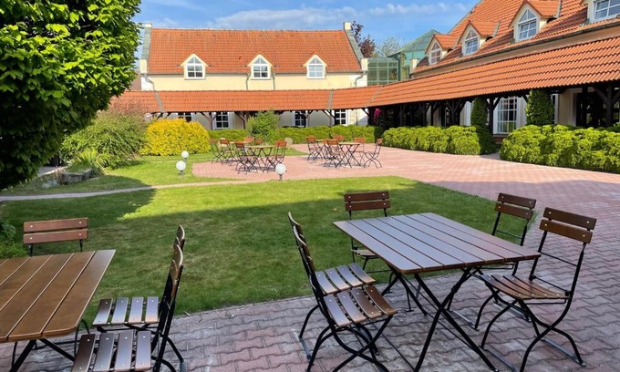 Lany House | Bechnerův statek