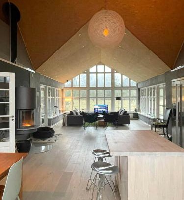 Nykobing Sjaelland House | Become One With Nature In "Oldes Hytte"