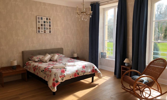 Rollainville Bed & Breakfast | Bed and Breakfast 'Double' with Shared Terrace, Private Garden and Wi-Fi