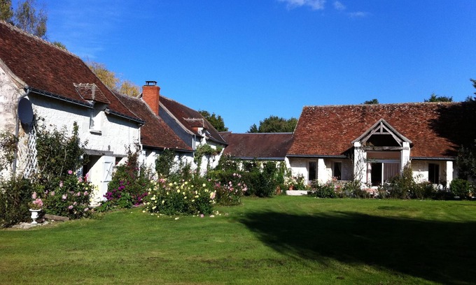 Vou Cottage | BedBreakfast in a 16th century house Loire valley near the most famous chateaux