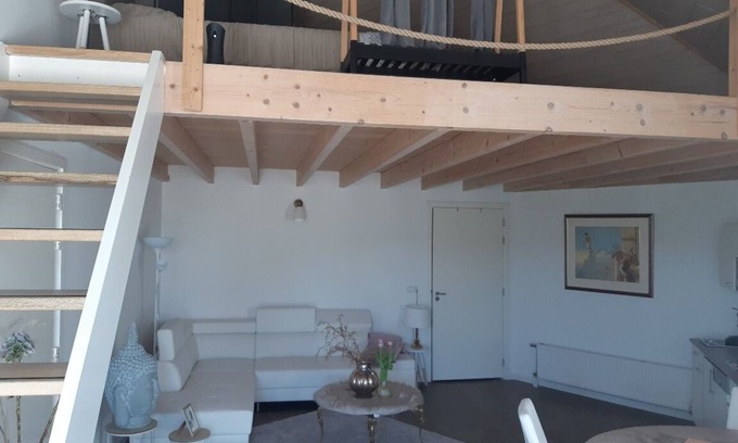 Hoenkoop Apartment | BedStay41 for small Groups and Companies(For long stay 40% discount)