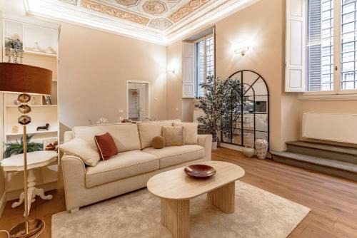 Santa Croce Apartment | Bella Benci Firenze Apartment