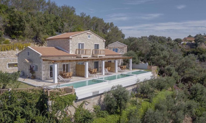 Erikousa Island Apartment | Bella Vista Luxury Maisonette Ereikousa