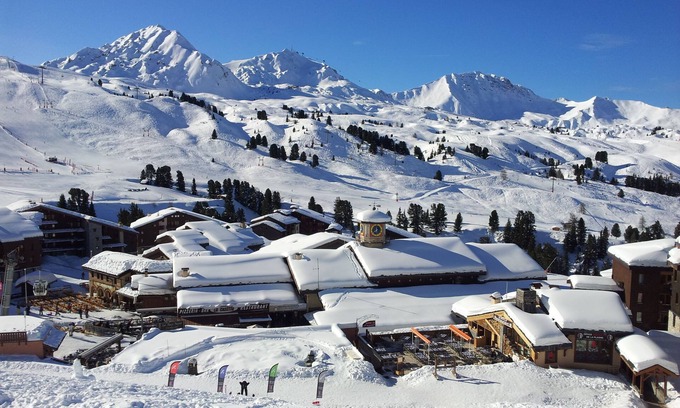 Belle Plagne Apartment | BELLE PLAGNE, cosy 2 rooms, skis on/cleaning and covered parking included !