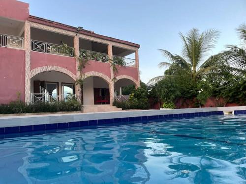 Sokone Villa | Belle villa face au lac