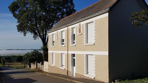 Beganne House | BELLE VISNONIA meublé de caractère Sud Morbihan