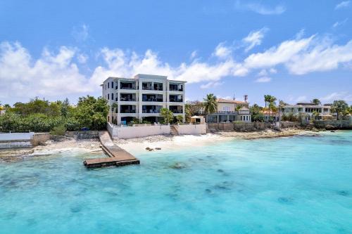 Belnem Apartment | Bellevue Residence #7 - Oceanfront condo