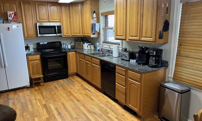 Osage County House | Ben Ranch House overlooking river - Full 3 Bedroom house. Minutes from Fairfax.