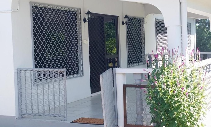 Northern Division Apartment | Ben's Fiji Private Accommodation Gateway Escape