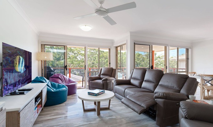 Corlette House | Benny's At The Bay: the perfect place to stay!