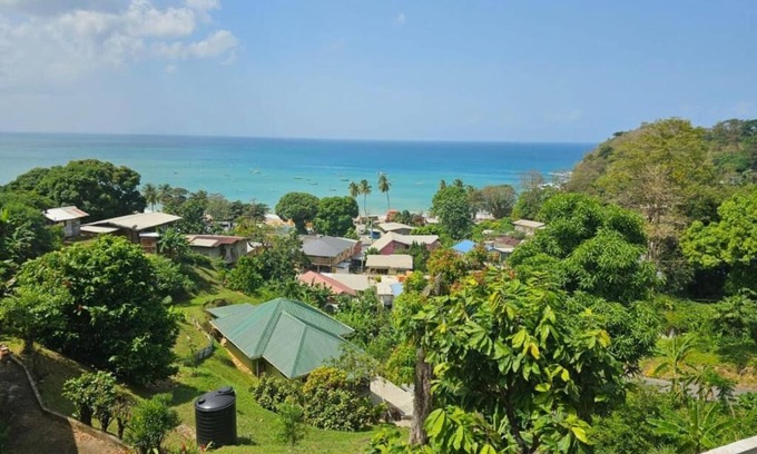 Castara Bed & Breakfast | Beres Vale Apartments - Deluxe Double Room with Sea Viewn